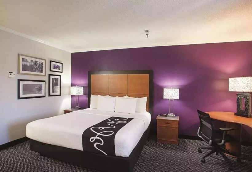 キングサイズベッドのエクゼクティブルーム, La Quinta By Wyndham Baton Rouge Siegen Lane