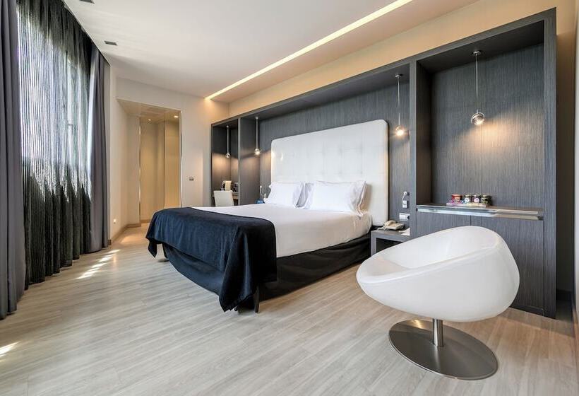 اتاق استاندارد, Maydrit Airport