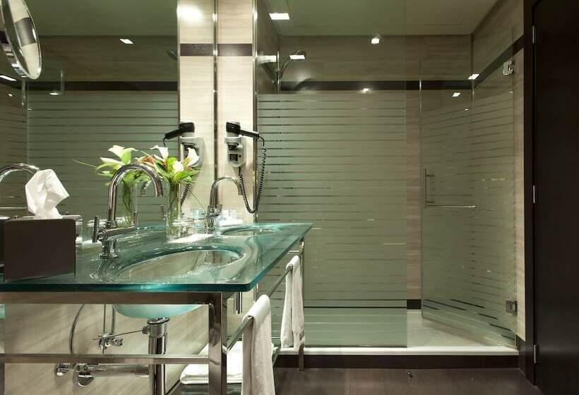 اتاق استاندارد چهار تخته, Maydrit Airport