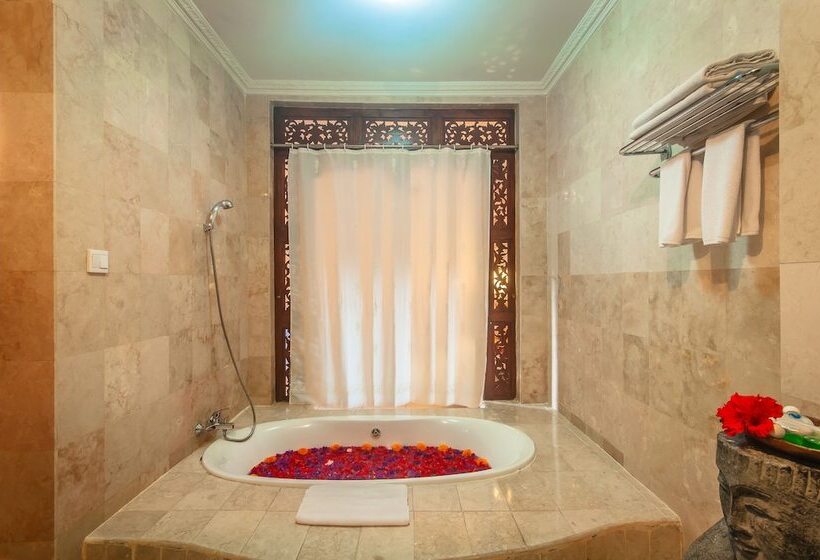 غرفة ديلوكس مطلة على حمام السباحة, Sahadewa Resort & Spa