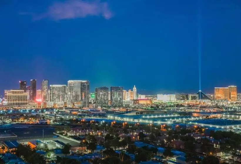 ２ベッドルームアパートメント, Stripviewsuites Two Bedroom Conjoined Suite At Palms Place