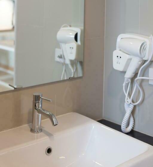 Номер Стандарт, อีซี่โฮเทล 2