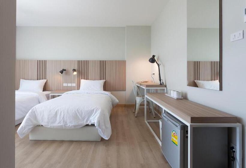 Номер Стандарт, อีซี่โฮเทล 2