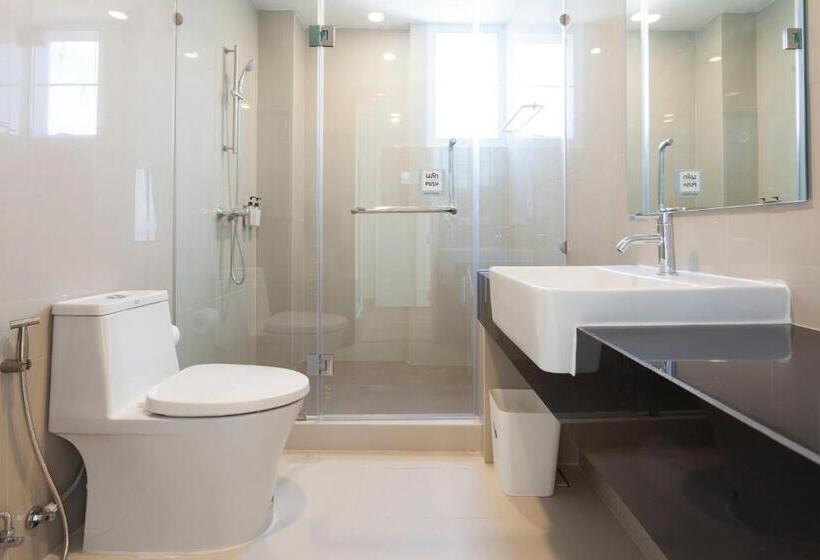 Номер Superior Кровать Кинг, อีซี่โฮเทล 2