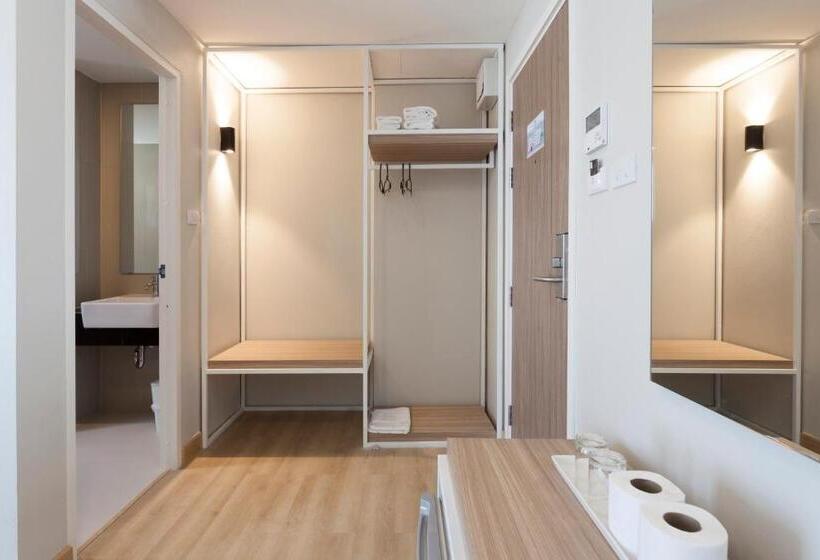 Номер Superior Кровать Кинг, อีซี่โฮเทล 2