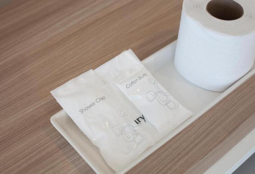 Номер Superior Кровать Кинг, อีซี่โฮเทล 2