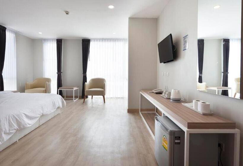 Номер Superior Кровать Кинг, อีซี่โฮเทล 2