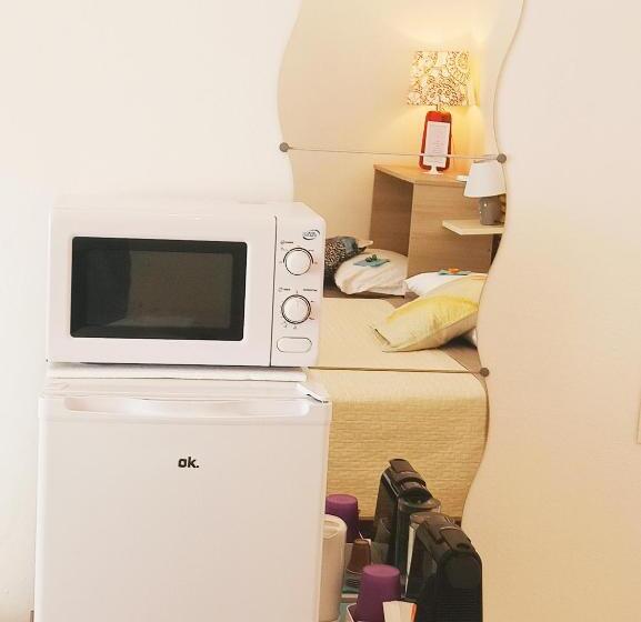 Standardzimmer Kingsize Bett, Luce