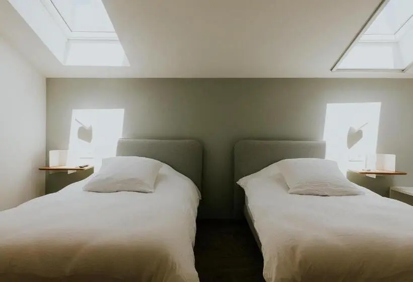 Chambre Standard, Jerom
