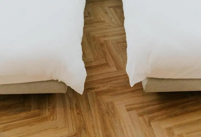 Chambre Standard, Jerom