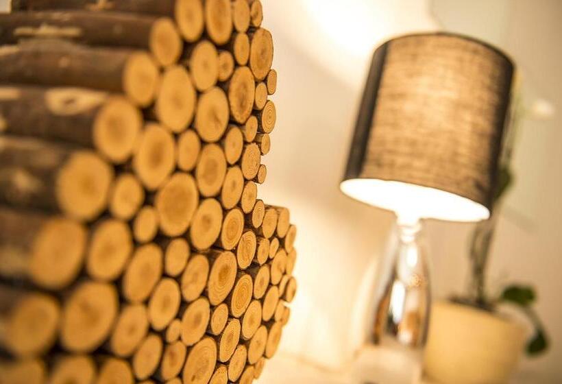 חדר משפחתי, Pension Lärchenhof