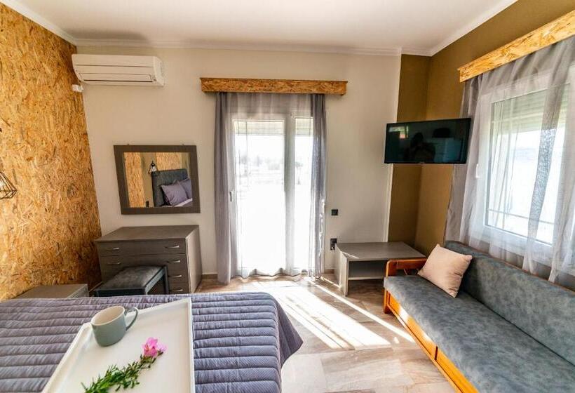 غرفة ديلوكس مطلّة علي البحر, Gera Bay Studios And Apartments