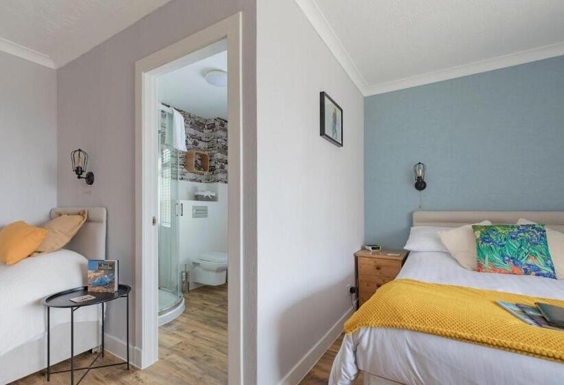 디럭스 트리플 룸, Braeburn Guesthouse