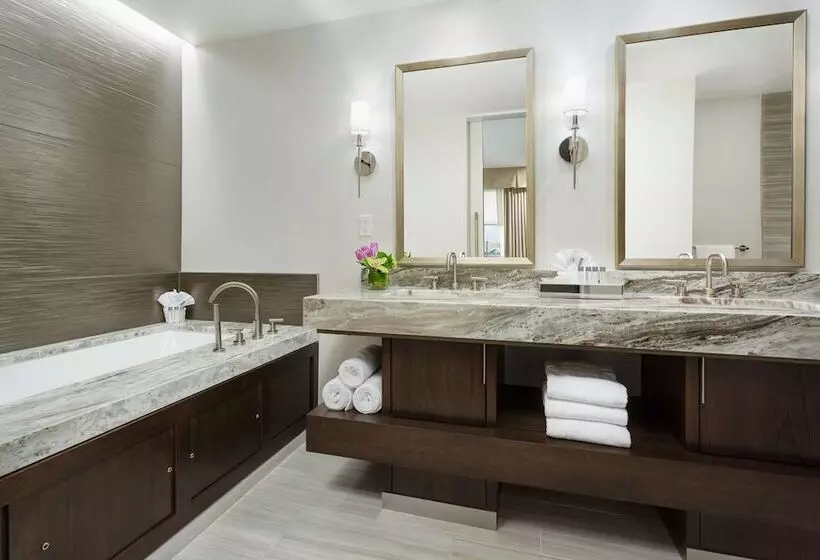 سوئیت پرزیدنت, Hilton Boston Park Plaza