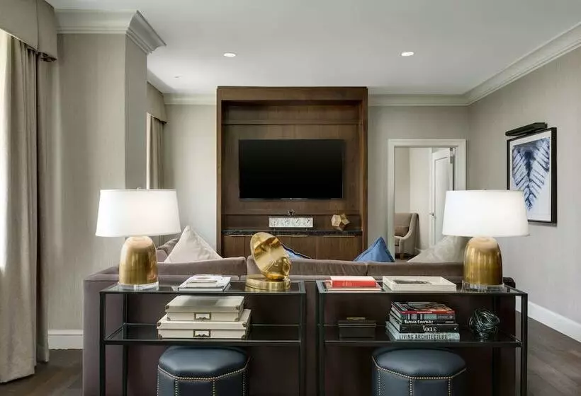 سوئیت پرزیدنت, Hilton Boston Park Plaza