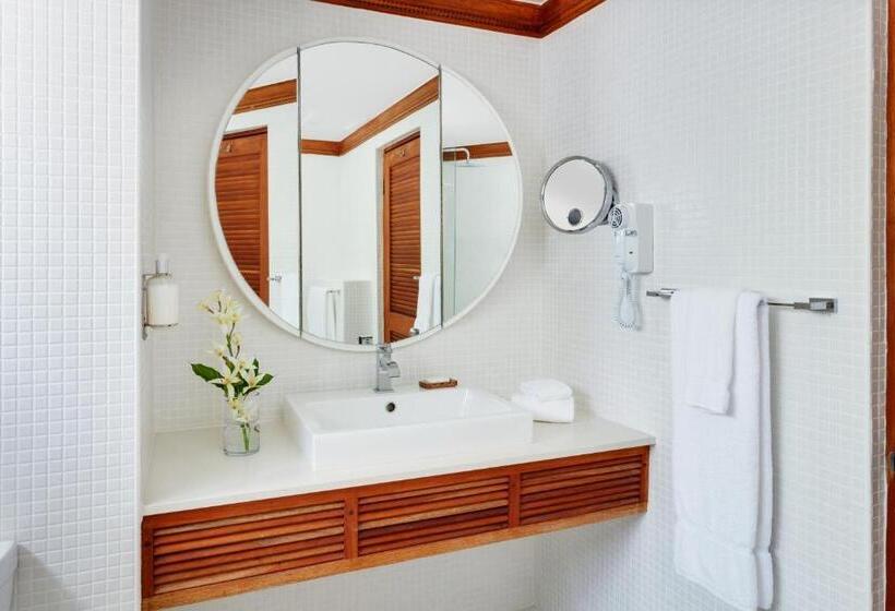 سوئیت پریمیوم, Couples Swept Away - Adults Only