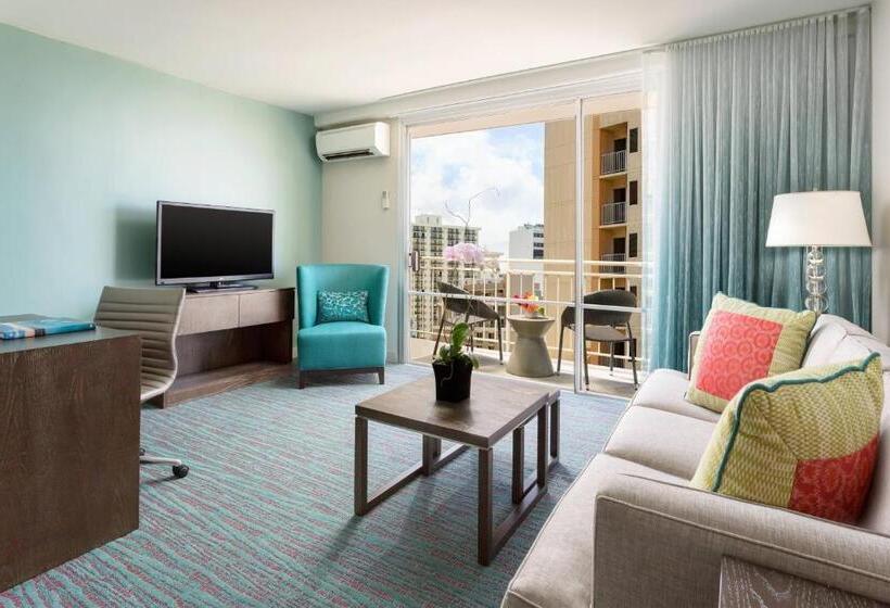 스위트, Courtyard By Marriott Waikiki Beach