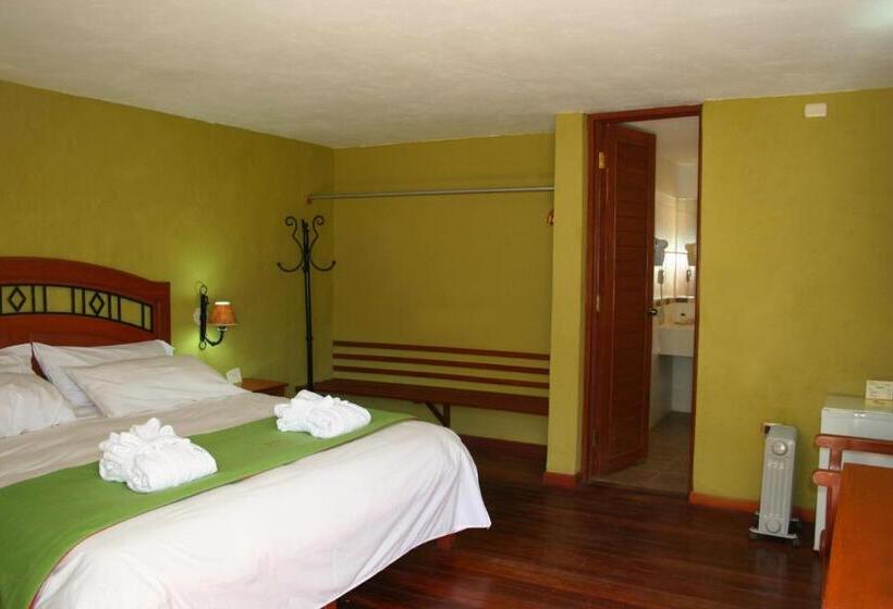 سوییت, El Refugio