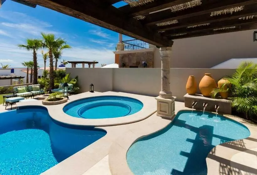 スリーベッドルーム ヴィラ, Hacienda Encantada Resort & Residences