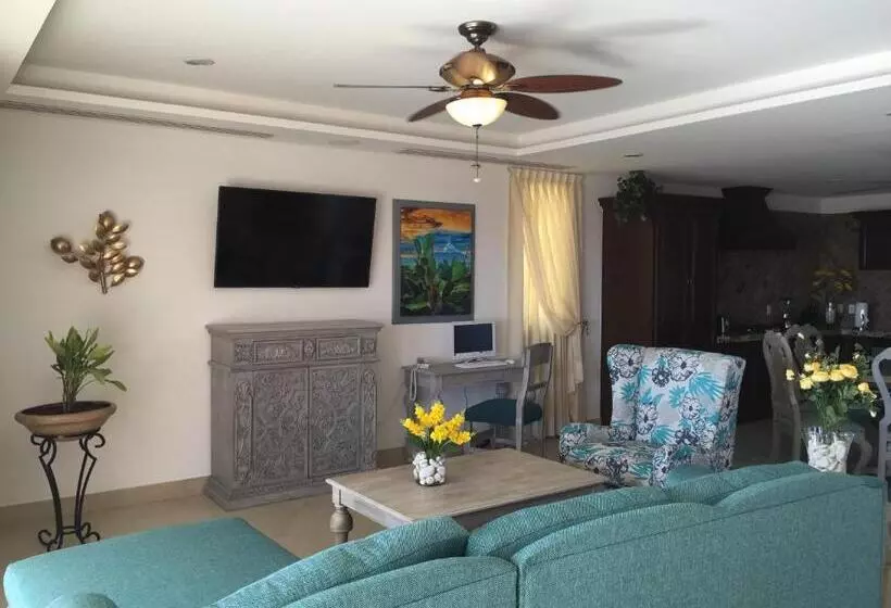 ツーベッドルーム ヴィラ, Hacienda Encantada Resort & Residences