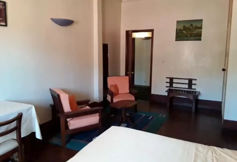 اتاق استاندارد, Le Colbert At Diego Suarez