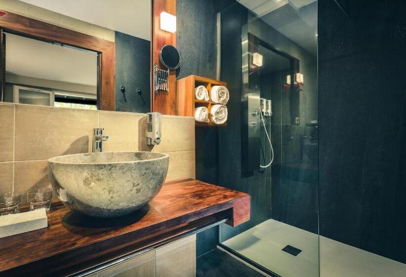 اتاق استاندارد, Iloha Seaview