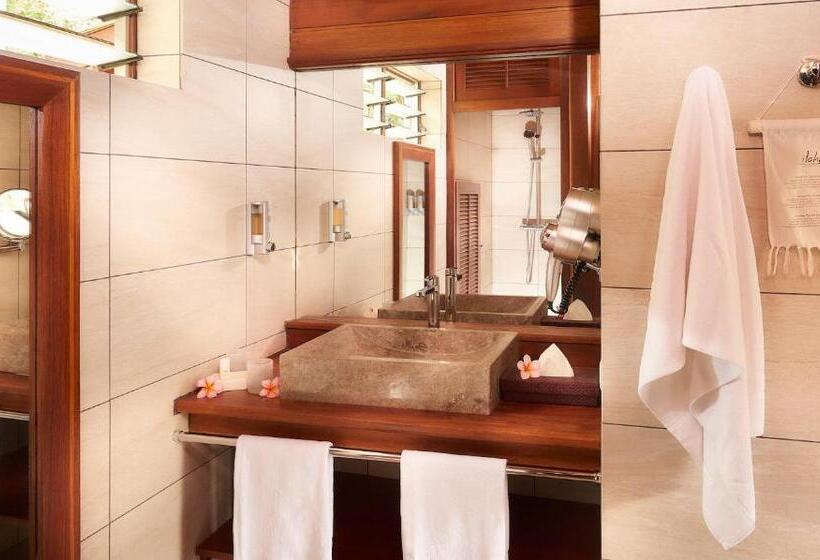 بانگلوی استاندارد, Iloha Seaview