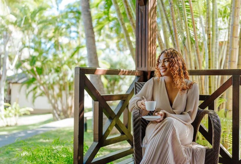 بانگلوی استاندارد, Iloha Seaview