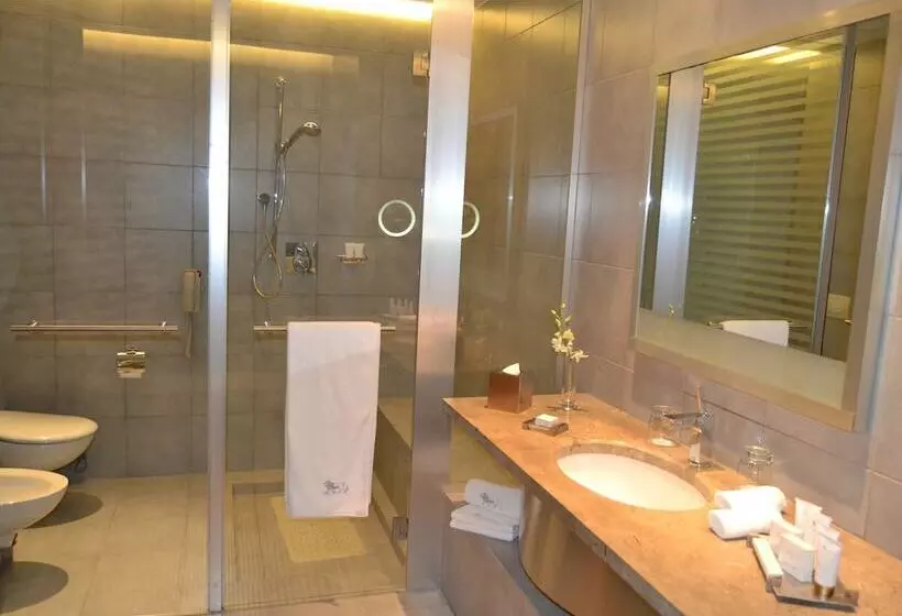 سوییت جونیور, Kempinski Hotel Ishtar Dead Sea