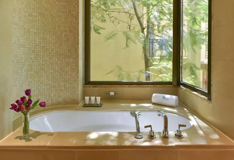 سوییت, Kempinski Hotel Ishtar Dead Sea