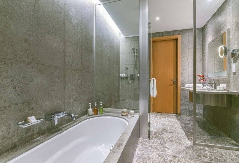 سوییت اجرایی, Kempinski Hotel Ishtar Dead Sea