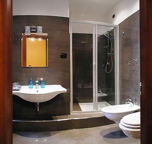 اتاق استاندارد سه نفره, La Luna Guest House