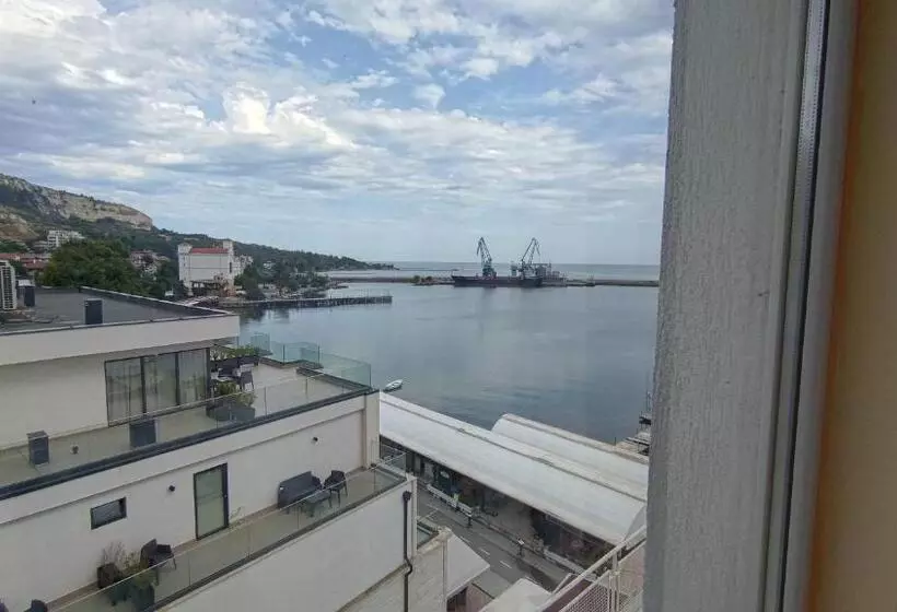 Triple Room Sea View, Lotos