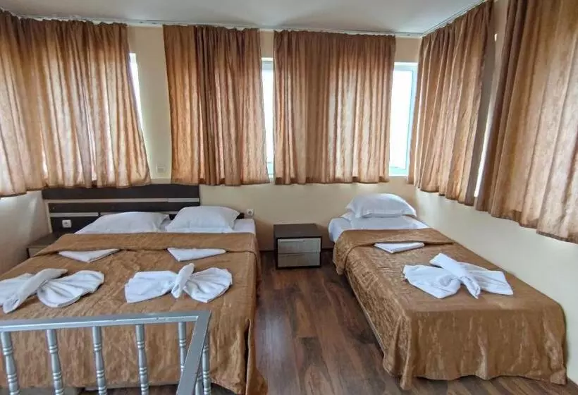 Triple Room Sea View, Lotos