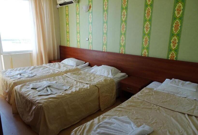 Triple Room Sea View, Lotos