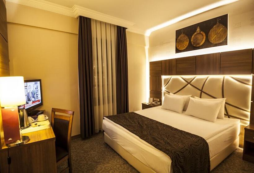 스탠다드 룸, Rumi