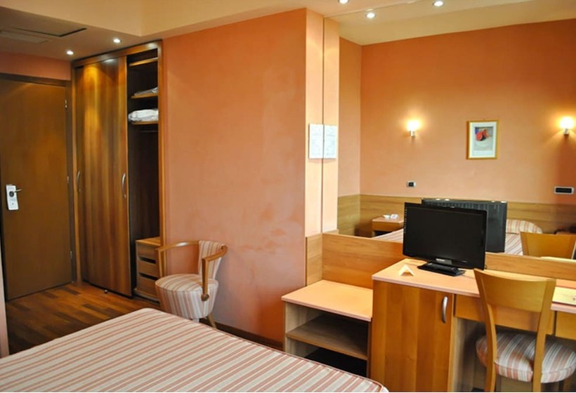 スタンダードルーム, Senb