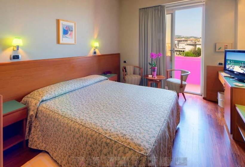 コンフォートルーム, Senb