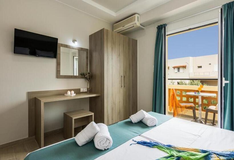 חדר סופריור, Sisi Breeze