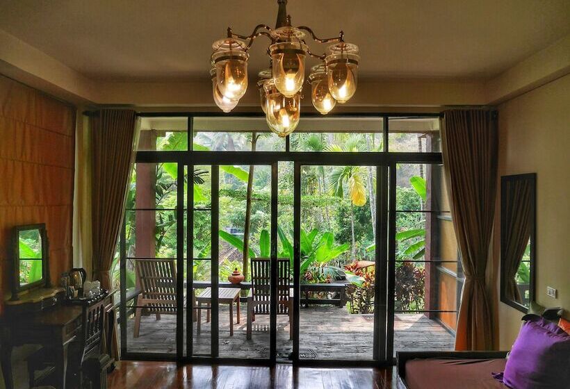 Номер Deluxe с Гидромассажем, Sukantara Cascade Resort And Spa