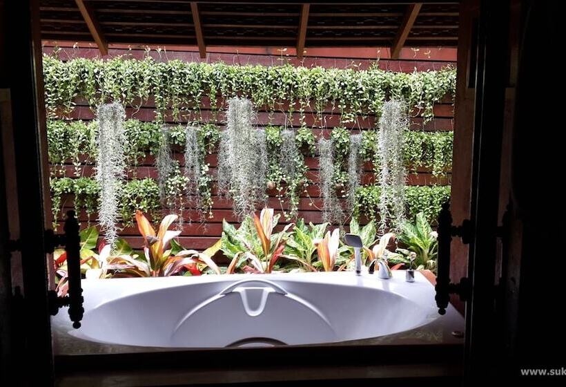 Люкс с Бассейном, Sukantara Cascade Resort And Spa