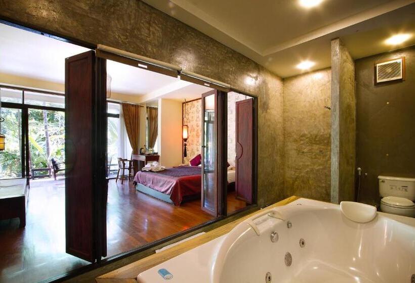 Номер Deluxe с Гидромассажем, Sukantara Cascade Resort And Spa