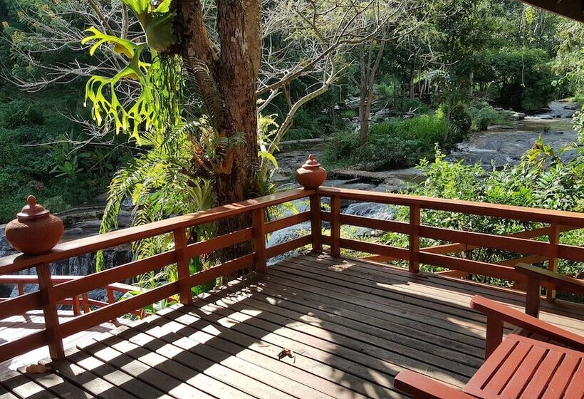 Хижина, Sukantara Cascade Resort And Spa