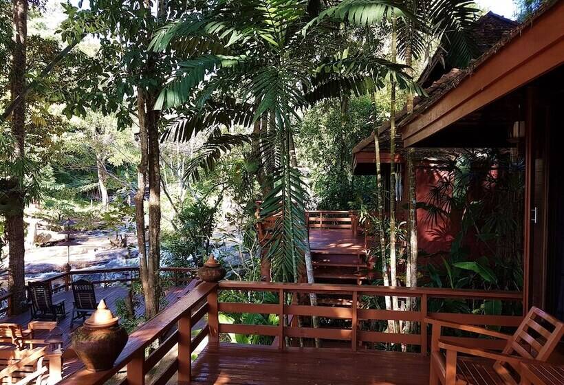 Хижина, Sukantara Cascade Resort And Spa