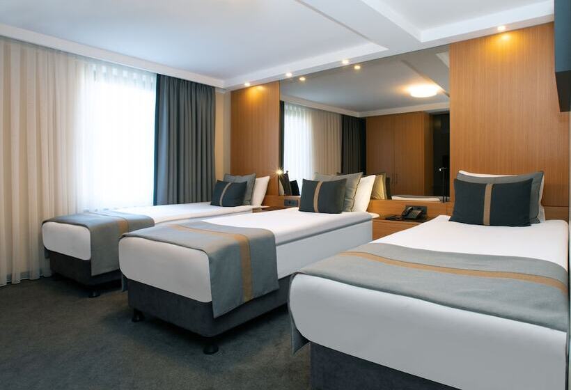 اتاق سوپریور سه تخته, Tan Hotel Special Category