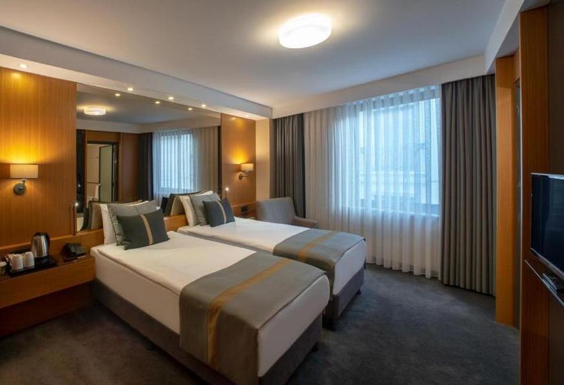 اتاق سوپریور, Tan Hotel Special Category