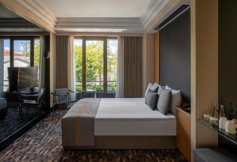 اتاق سوپریور, Tan Hotel Special Category