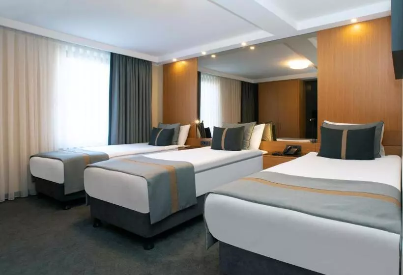 اتاق سوپریور سه تخته, Tan Hotel Special Category