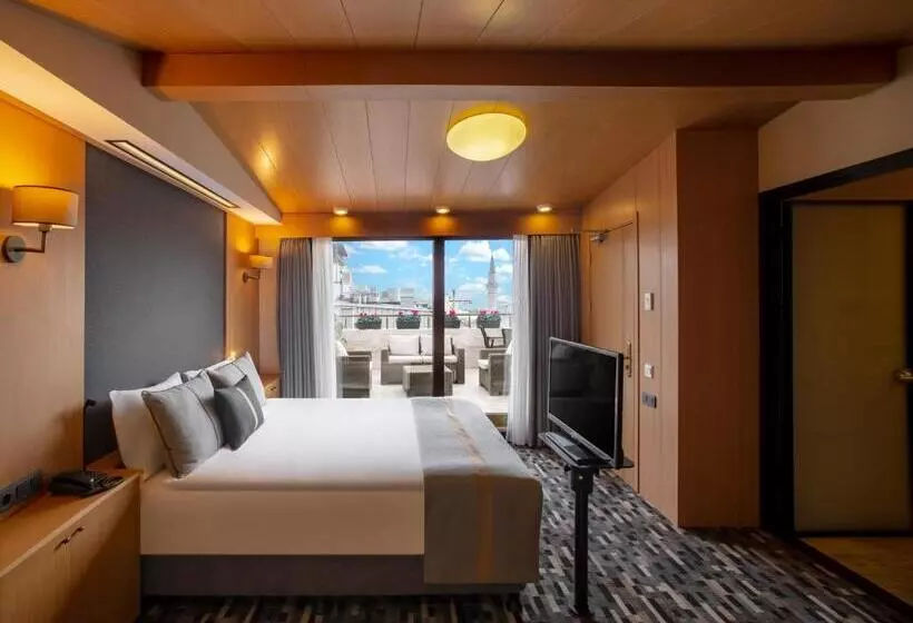 Superior Room with Terrace, Tan Hotel Special Category