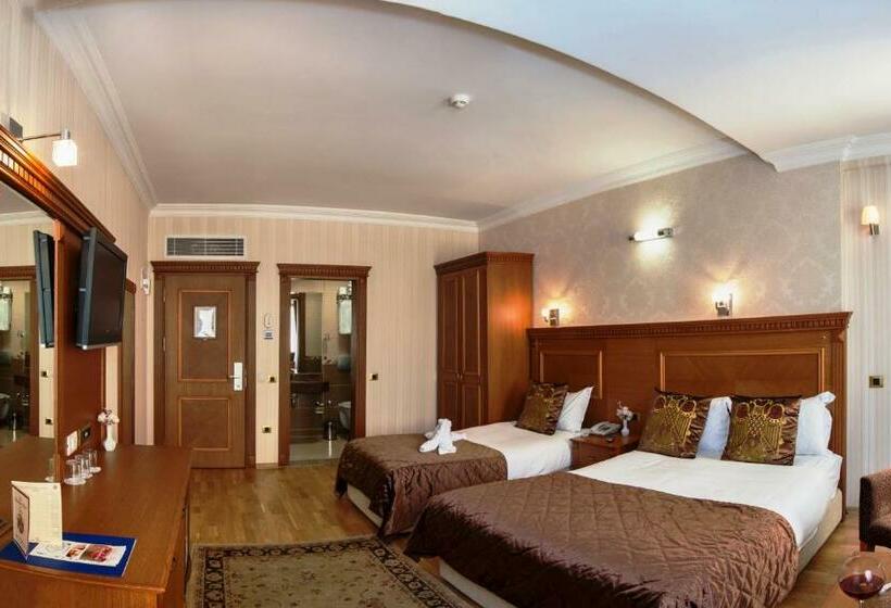 スタンダードトリプルルーム, The Byzantium Suites Hotel & Spa